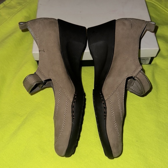 Aerosoles wedges Size 7 - Picture 5 of 13
